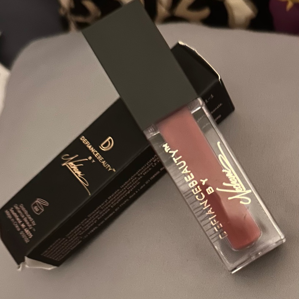NIB~Defiance Beauty By Nechami Lipstick
